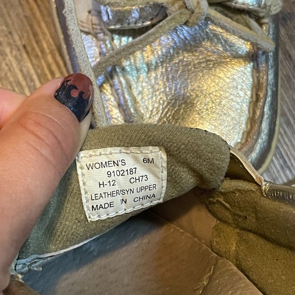 DONATED! Sperry 6 Women Gold Angelfish Flat Boat Shoes - Picture 7 of 7